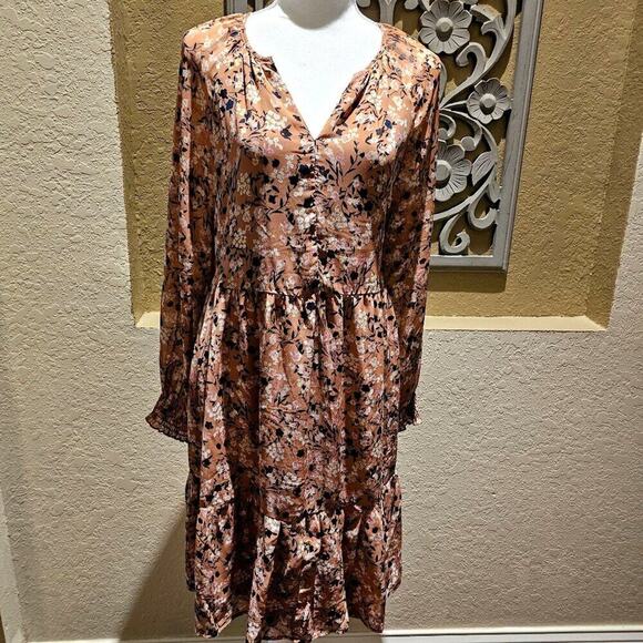 Adyson Parker 1X Mini Floral Baby Doll Silhouette Dress Tired Boho Flowy Ditsy - Picture 1 of 9